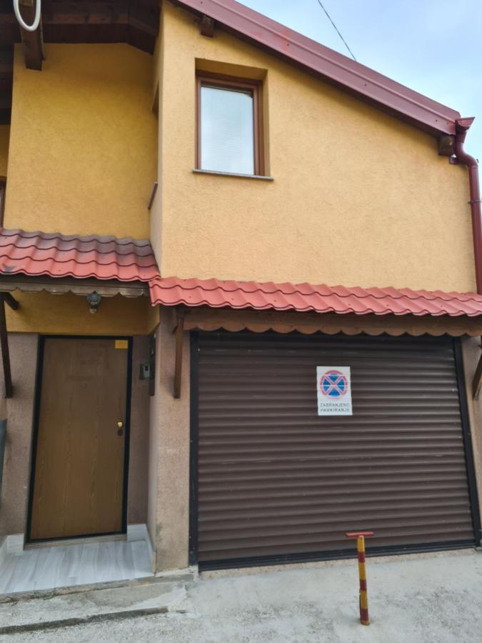 Apartman Yellow House SJJ Exterior foto