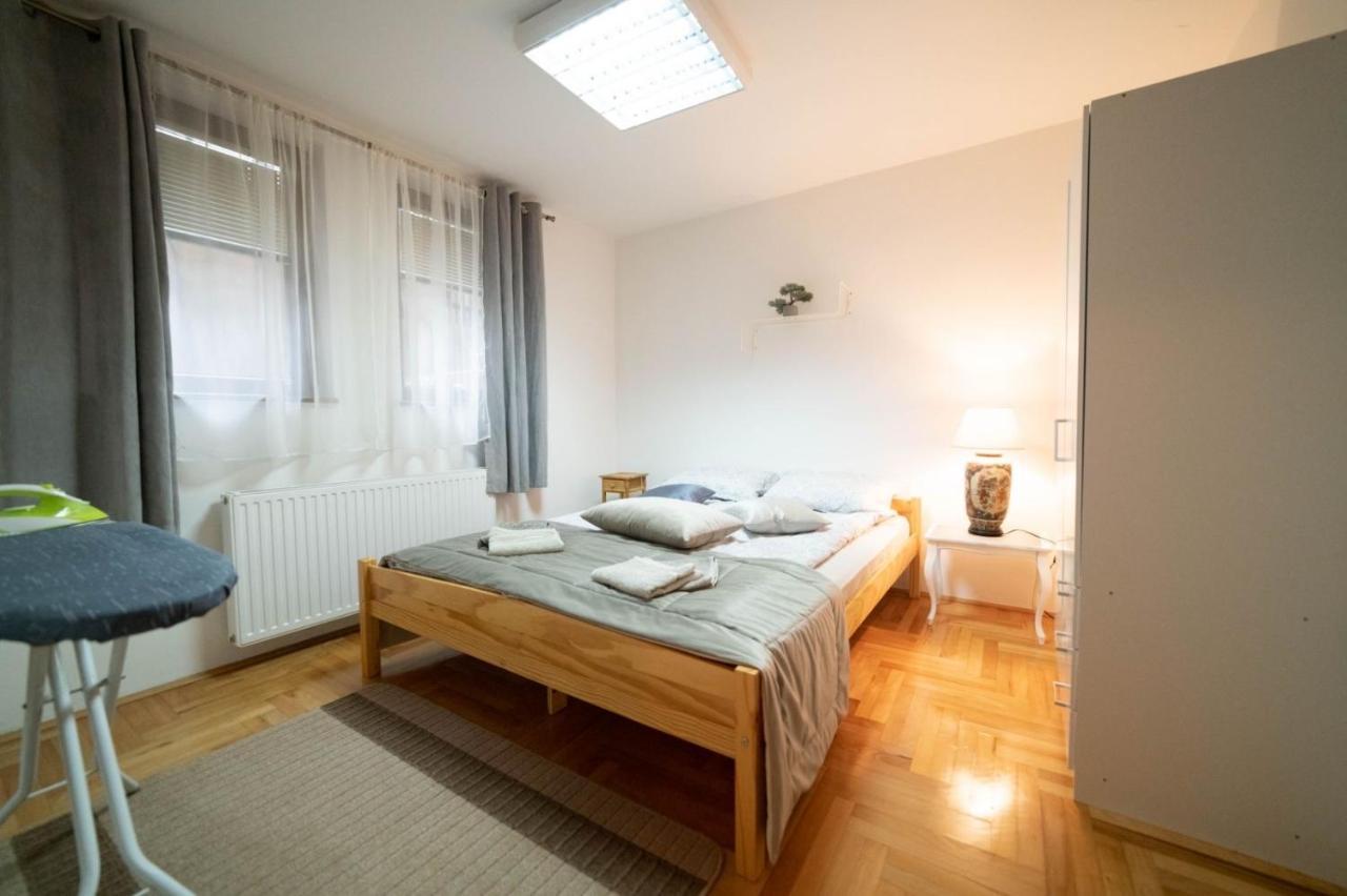 Apartman Yellow House SJJ Exterior foto