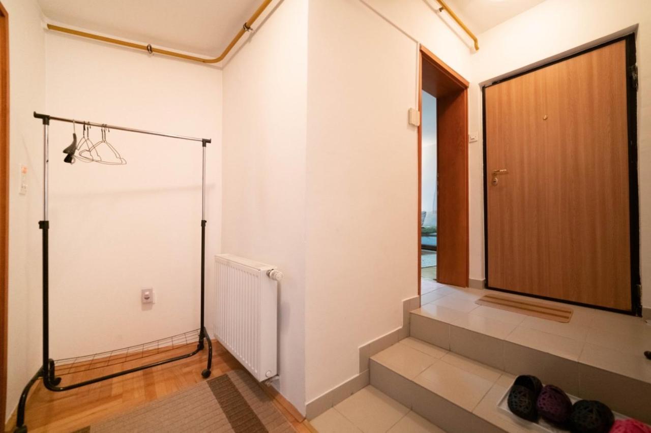 Apartman Yellow House SJJ Exterior foto